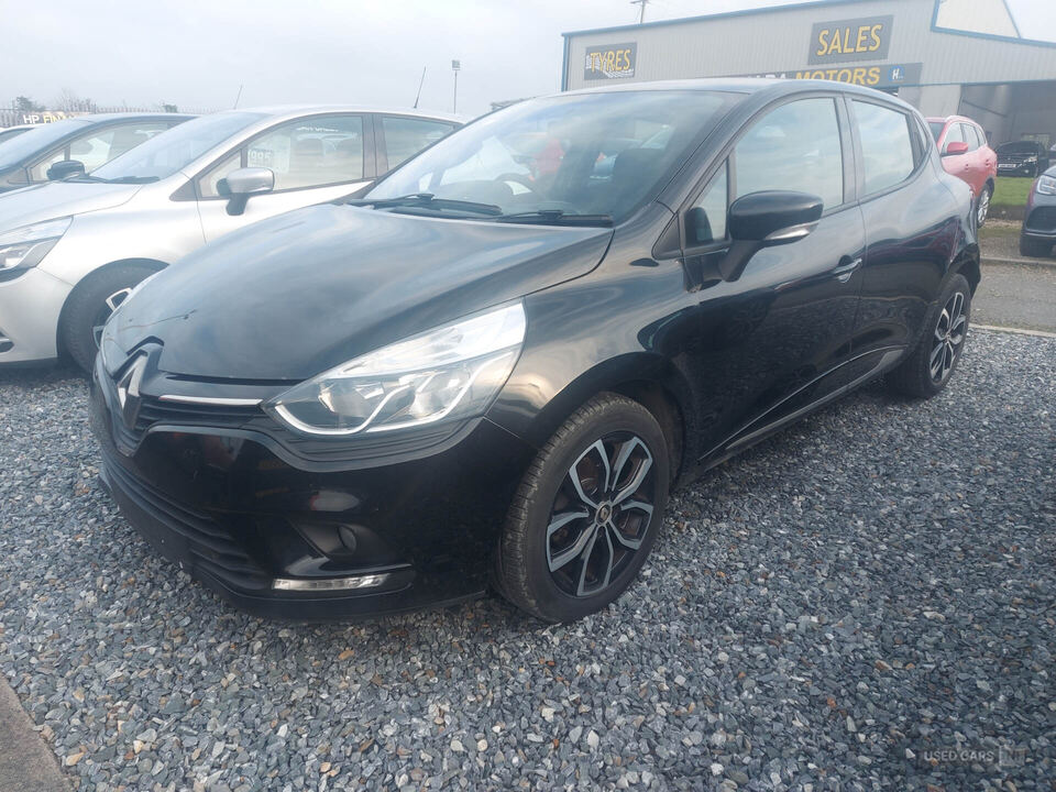 Dec 2025 Renault Clio 1.5 dCi 90 Play 5dr