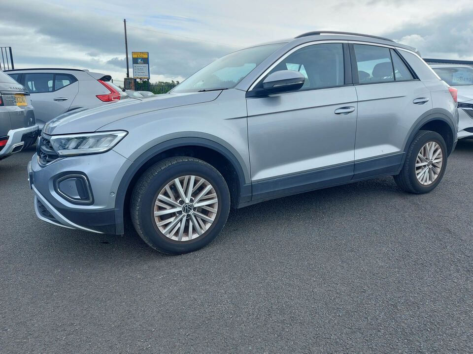 Apr 2023 Volkswagen T-Roc 1.5 TSI Life 5dr