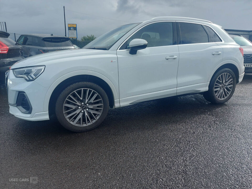 May 2025 Audi Q3 35 TFSI S Line 5dr S Tronic [Leather]