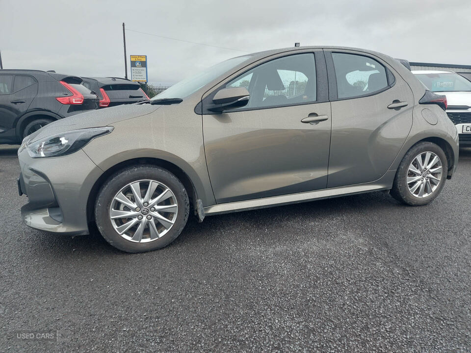 Jul 2023 Toyota Yaris 1.5 Hybrid Icon 5dr CVT